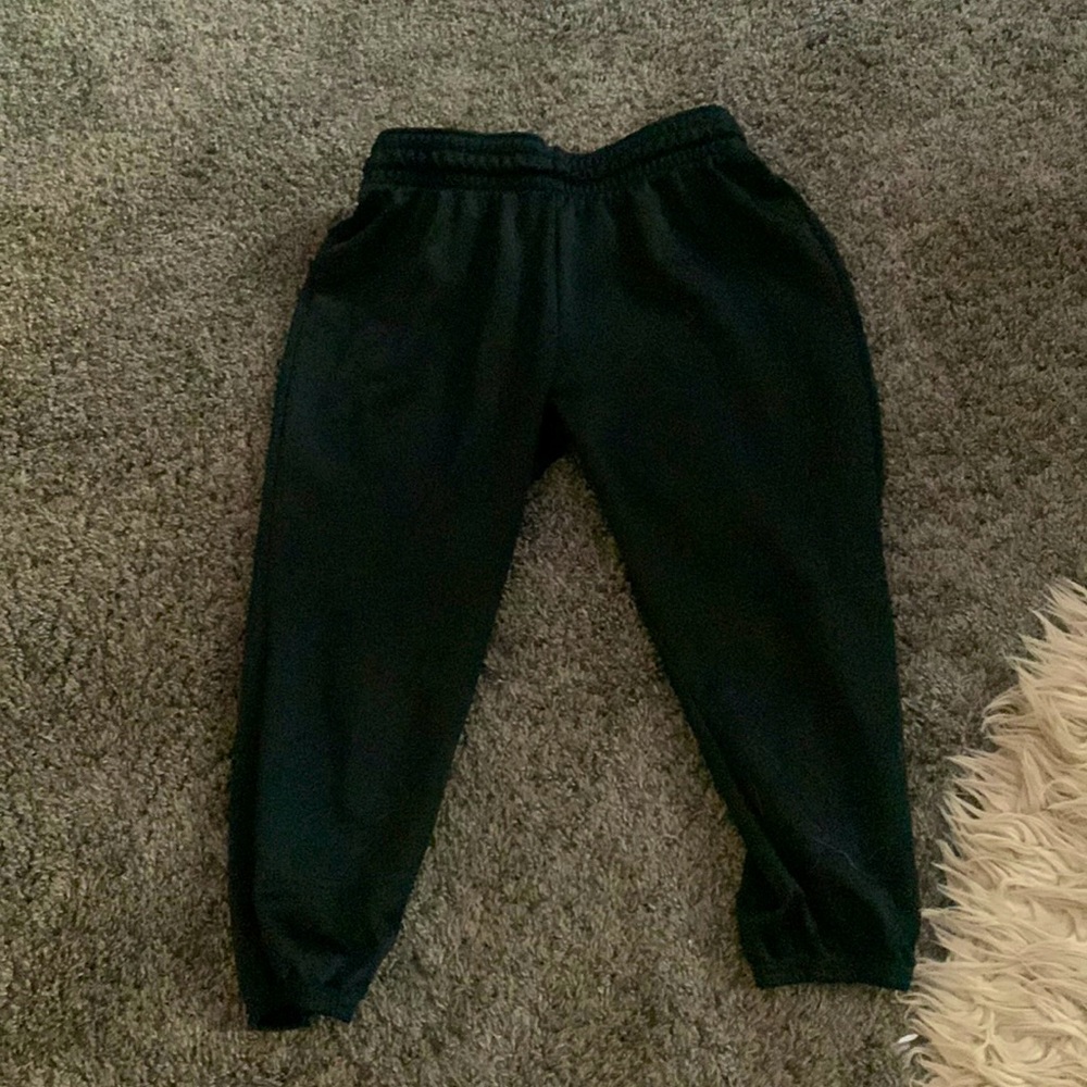 Wilson Girls Youth Black Softball Pants! Size Youth Small. Pretty Good Condition